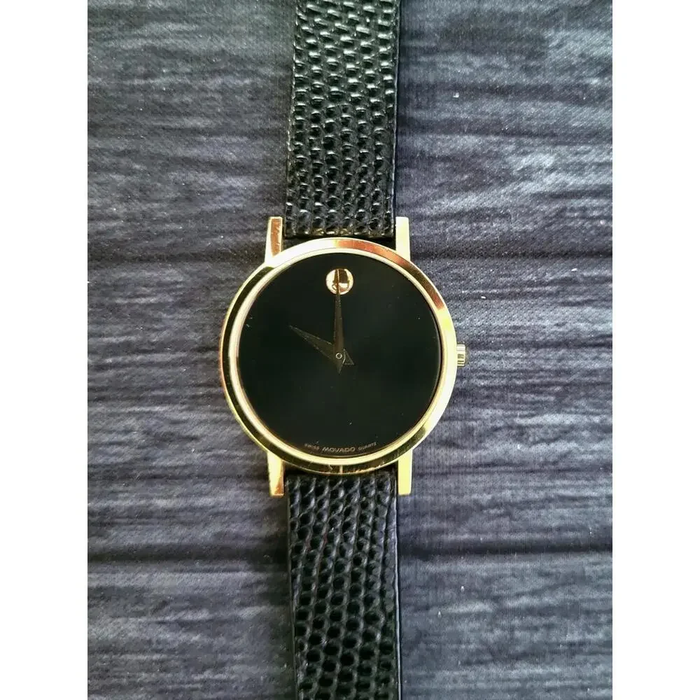 Movado Swiss Museum‎ Classic 87.45.882 18 With Box and Papers